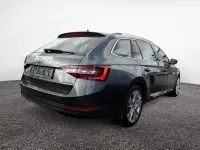 Gebraucht Skoda Superb Style 179 PS (131 kW) 2018 Grau Kombi
