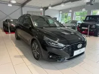 Gebraucht Hyundai i30 Advantage 101 PS (74 kW) 2024 Abyss black / mic Kombi