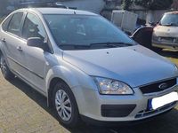 Gebraucht Ford Focus Ambiente 101 PS (74 kW) 2006 Silber Limousine