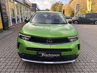 Gebraucht Opel Mokka-e drive 100 kW (136 PS) 2022 Ikone grün metallic SUV
