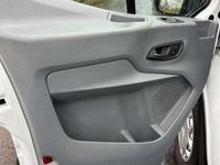 Gebraucht Ford Transit Trend 170 PS (125 kW) 2019 Frostweiß Van / Kleinbus