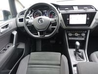 Gebraucht VW Touran 150 PS (110 kW) 2020 Deep black perleffekt Van / Kleinbus