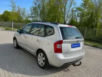 Gebraucht Kia Carens 140 PS (102 kW) 2009 Van / Kleinbus