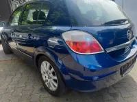 Używany Opel Astra Edition+ 105 KM (77 kW) 2006 Niebieski Sedan/Limuzyna