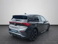 Gebraucht Cupra Born 150 kW (204 PS) 2024 Quasargrau Kleinwagen