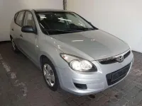 Gebraucht Hyundai i30 109 PS (80 kW) 2009 Silber Limousine