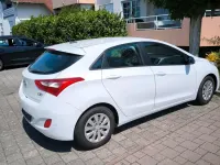 Gebraucht Hyundai i30 110 PS (80 kW) 2016 Weiß Kleinwagen