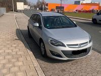 Gebraucht Opel Astra Sport 110 PS (80 kW) 2014 Grau Kombi