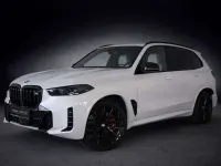 Gebraucht BMW X5 M M Sport 530 PS (389 kW) 2024 Mineralweiß metallic (metallic) SUV
