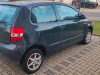Gebraucht VW Fox 64 PS (47 kW) 2004 Grau Kleinwagen