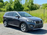 Używany Kia Sorento Platinum Edition 200 KM (147 kW) 2017 Szary SUV