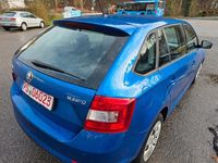 Gebraucht Skoda Rapid Active 90 PS (66 kW) 2016 Blau Kleinwagen