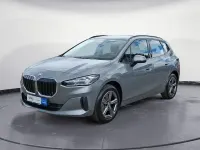 Gebraucht BMW 220 Active Tourer Sport Line 170 PS (125 kW) 2025 Silber Van / Kleinbus