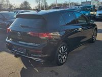 Gebraucht VW Golf VIII Active 116 PS (85 kW) 2023 Schwarz Limousine