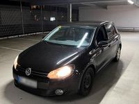 Gebraucht VW Golf VI 105 PS (77 kW) 2010 Schwarz Kleinwagen