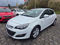 Gebraucht Opel Astra 101 PS (74 kW) 2013 Weiß Limousine