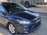 Gebraucht Ford Focus 90 PS (66 kW) 2011 Atlantikblau metallic Kombi