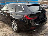 Gebraucht BMW 320e 163 PS (119 kW) 2022 Schwarz Limousine