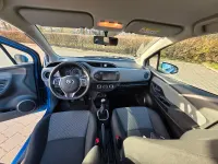 Gebraucht Toyota Yaris Trend 99 PS (72 kW) 2015 Blau Kleinwagen