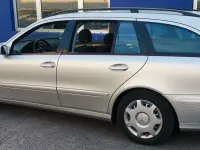 Gebraucht Mercedes E220 150 PS (110 kW) 2005 Schwarz Limousine
