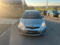 Gebraucht Toyota Yaris Cool 69 PS (50 kW) 2009 Silber Kleinwagen