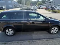 Gebraucht Opel Astra Edition 90 PS (66 kW) 2010 Schwarz Limousine