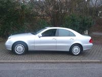 Gebraucht Mercedes E270 Elegance 177 PS (130 kW) 2002 Silber Limousine
