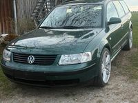Gebraucht VW Passat 150 PS (110 kW) 2000 Grün Kombi