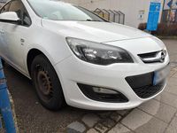 Gebraucht Opel Astra 101 PS (74 kW) 2013 Weiß Kleinwagen