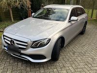 Gebraucht Mercedes E220 Avantgarde 194 PS (142 kW) 2017 Silber Kombi