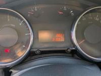 Gebraucht Peugeot 5008 115 PS (84 kW) 2014 Grau Van / Kleinbus