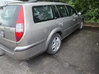 Gebraucht Ford Mondeo 130 PS (95 kW) 2002 Silber Kombi