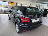 Gebraucht Mercedes B160 95 PS (69 kW) 2010 Schwarz Van / Kleinbus