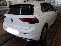 Gebraucht VW Golf VIII Style 150 PS (110 kW) 2023 Pure white Limousine