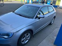 Gebraucht Audi A3 Attraction 150 PS (110 kW) 2015 Silber Limousine