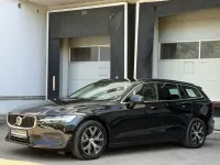 Gebraucht Volvo V60 Core 197 PS (144 kW) 2023 Schwarz Kombi