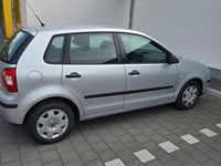 Gebraucht VW Polo Trendline 64 PS (47 kW) 2003 Silber Limousine