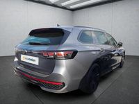 Gebraucht VW Passat 193 PS (141 kW) 2025 Grau Kombi