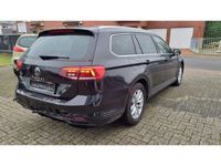 Gebraucht VW Passat 150 PS (110 kW) 2023 Schwarz Kombi