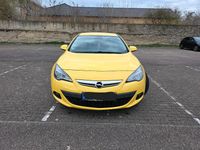 Gebraucht Opel Astra 2011 Gelb
