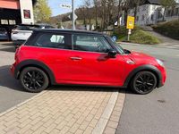 Używany Mini Cooper 136 KM (100 kW) 2018 Czerwony Hatchback