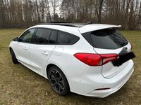 Gebraucht Ford Focus ST 150 PS (110 kW) 2021 Weiß Kombi