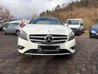 Gebraucht Mercedes A200 156 PS (114 kW) 2014 Calcitweiss  unilack Kleinwagen