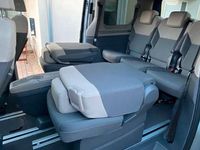 Gebraucht VW Multivan 136 PS (100 kW) 2022 Grau Van