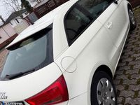 Gebraucht Audi A1 Attraction 86 PS (63 kW) 2010 Weiß Kleinwagen
