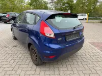 Gebraucht Ford Fiesta 101 PS (74 kW) 2015 Blau Kleinwagen