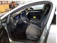 Gebraucht VW Golf VIII R 116 PS (85 kW) 2024 Oystersilvermetallic Limousine