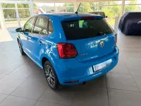 Gebraucht VW Polo Allstar 90 PS (66 kW) 2017 Blau Limousine