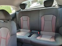 gebraucht Audi A1 violett silbernes Dach