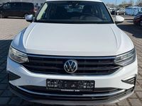 Gebraucht VW Tiguan Life 150 PS (110 kW) 2021 Weiß SUV